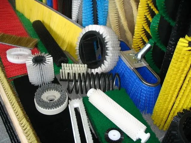 diversos tipos de cepillos industriales